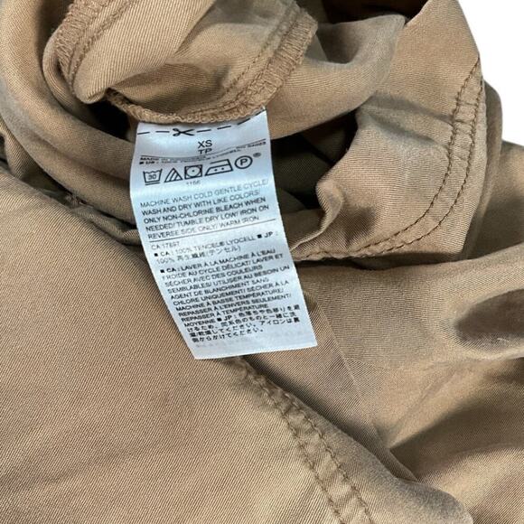 Banana Republic Size XS Utility Romper Latte Shorts Safari Classic Luxury Button - Picture 10 of 11